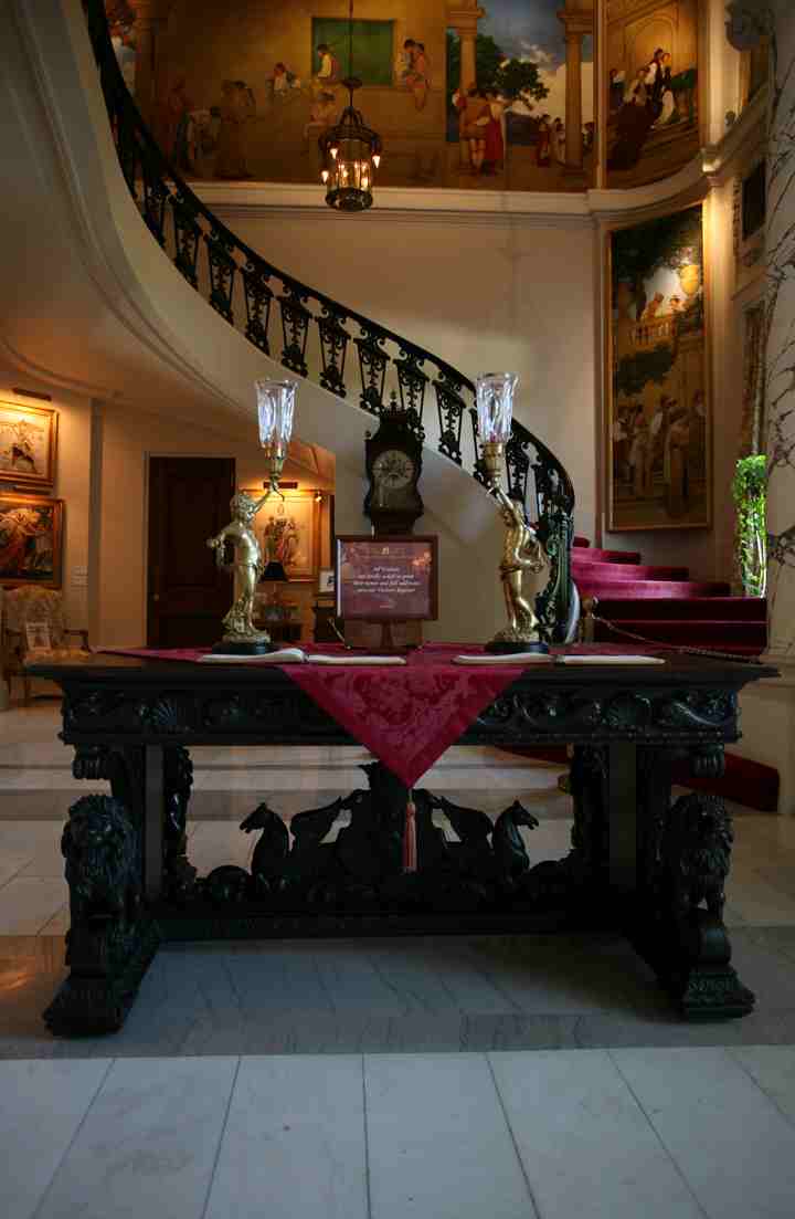 NMAI Marble Hall Entrance Table